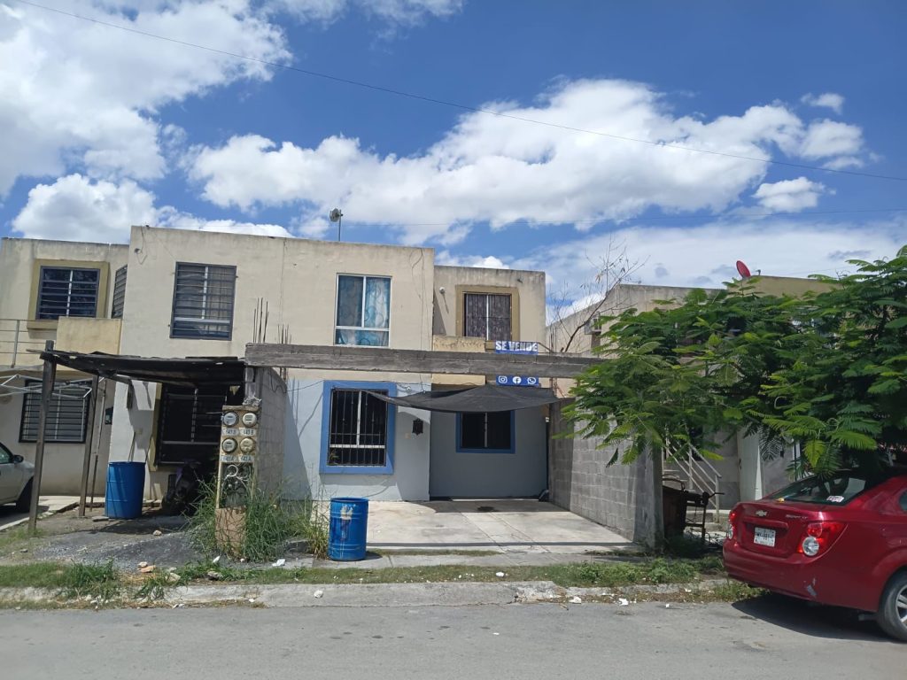 En venta casa en Paseo de Guadalupe, Guadalupe, NL